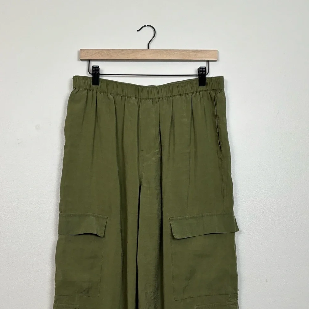 Madewell Pants Womens Medium Green Pull-On Wide-Leg Cargo in Softdrape - Picture 2 of 10
